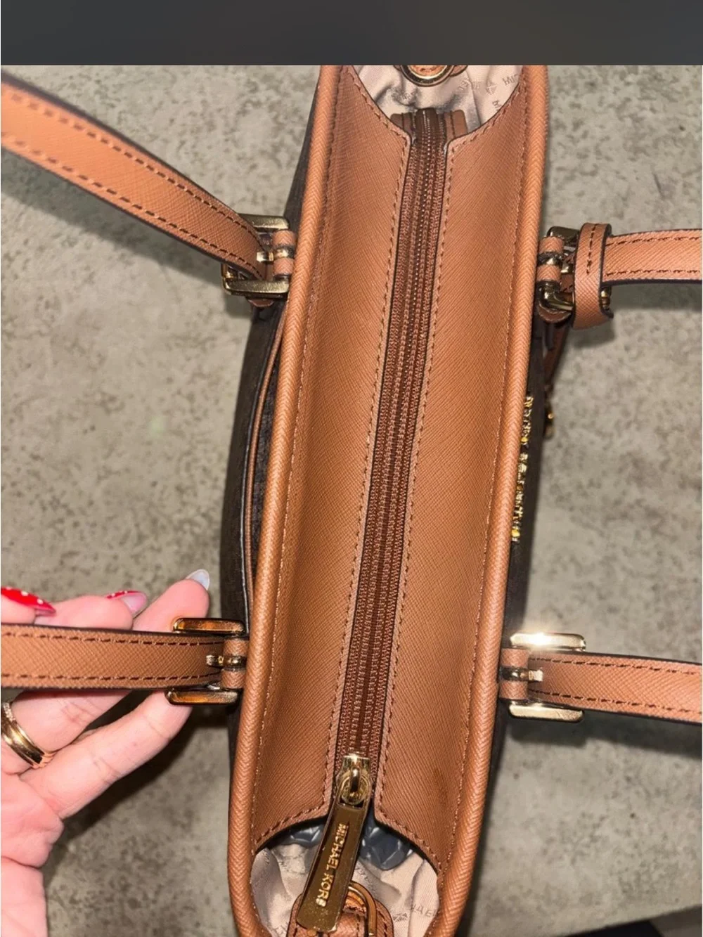 Michael Kors NWOT Jet Set Travel XS Carryall Tote